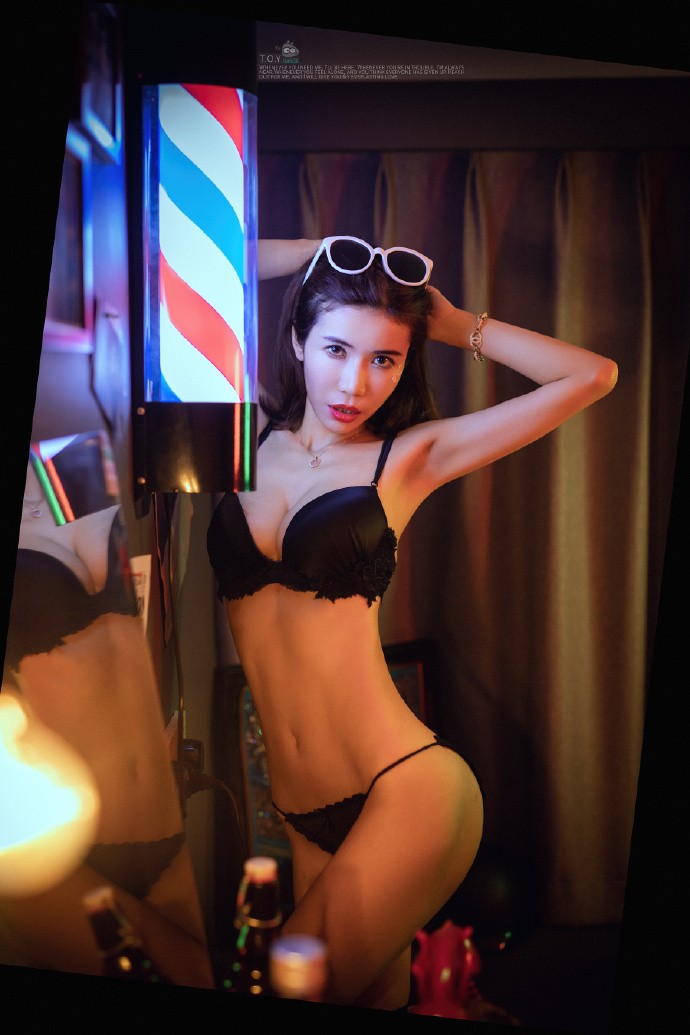 【GG扑克】性感惹火的身材