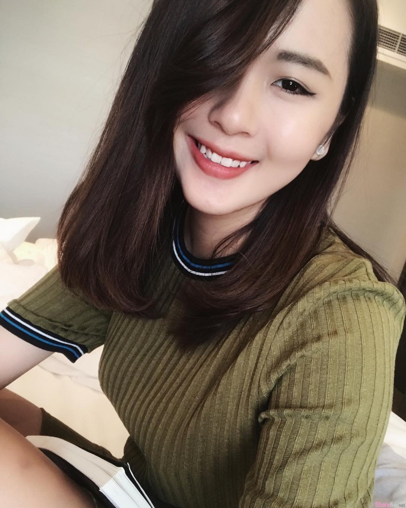 【GG扑克】正妹空姐Yoko Tang 三点式泳装秀性感S曲线