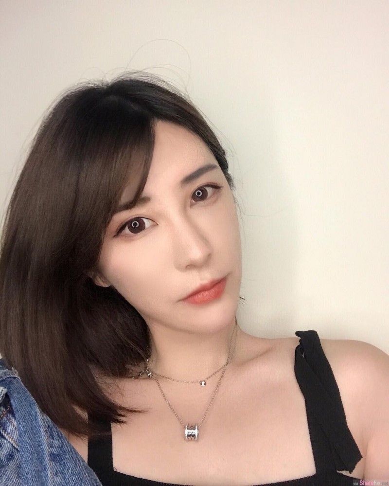 【GG扑克】上海正妹Sharon 白皙大长腿美女性感迷人