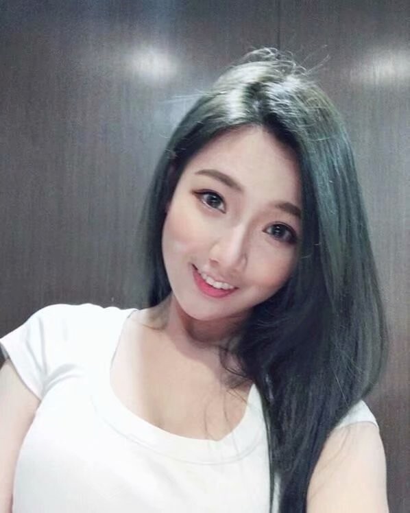 极品美女护士正妹 萌Q超反差电翻网友