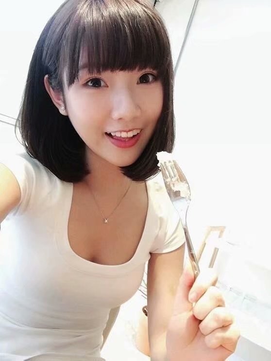 极品美女护士正妹 萌Q超反差电翻网友