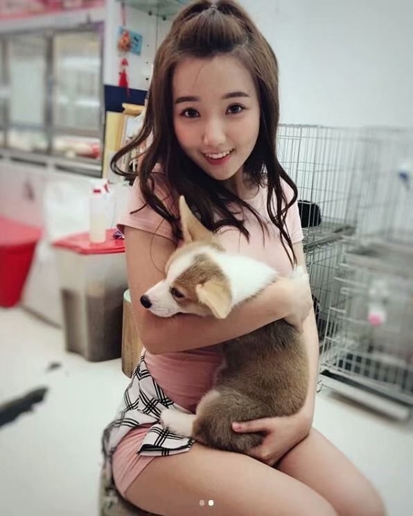 极品美女护士正妹 萌Q超反差电翻网友