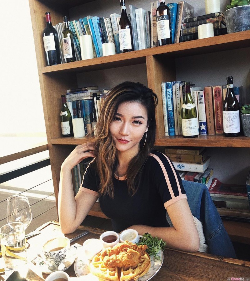 【GG扑克】阳光正妹Cindy He 古铜色皮肤健康阳光