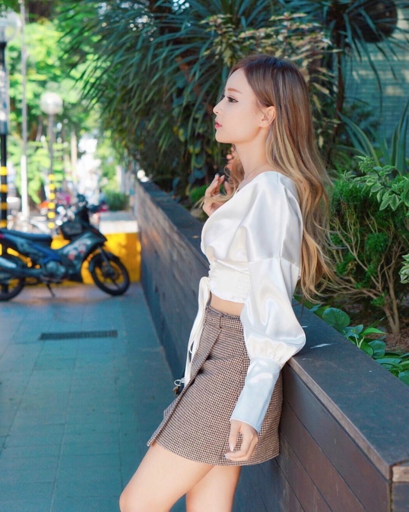 【GG扑克】网红正妹BabySuki 逆天大长腿性感迷人