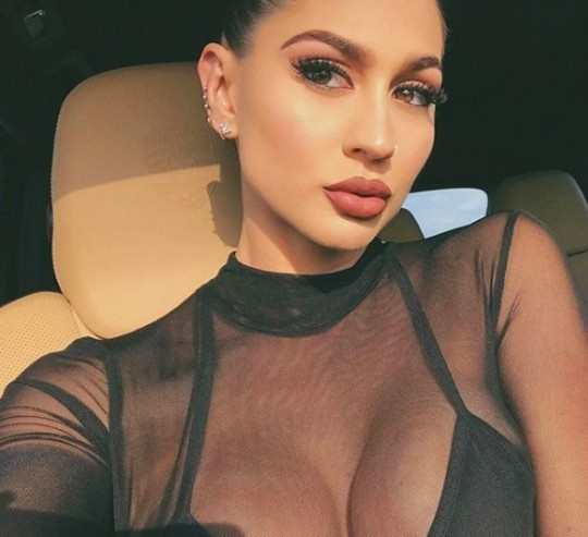 【GG扑克】性感辣妈Hope Howard 女空军退伍实现模特梦