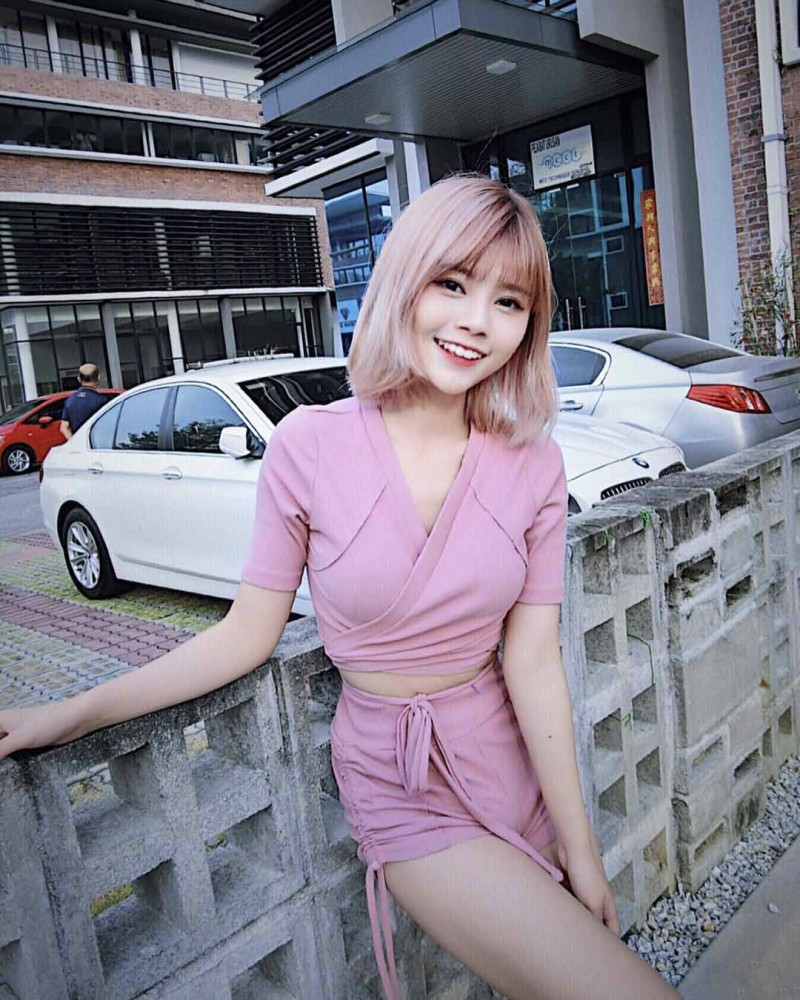 甜美气质正妹Merrie饼饼 女神般颜值令人一秒恋爱
