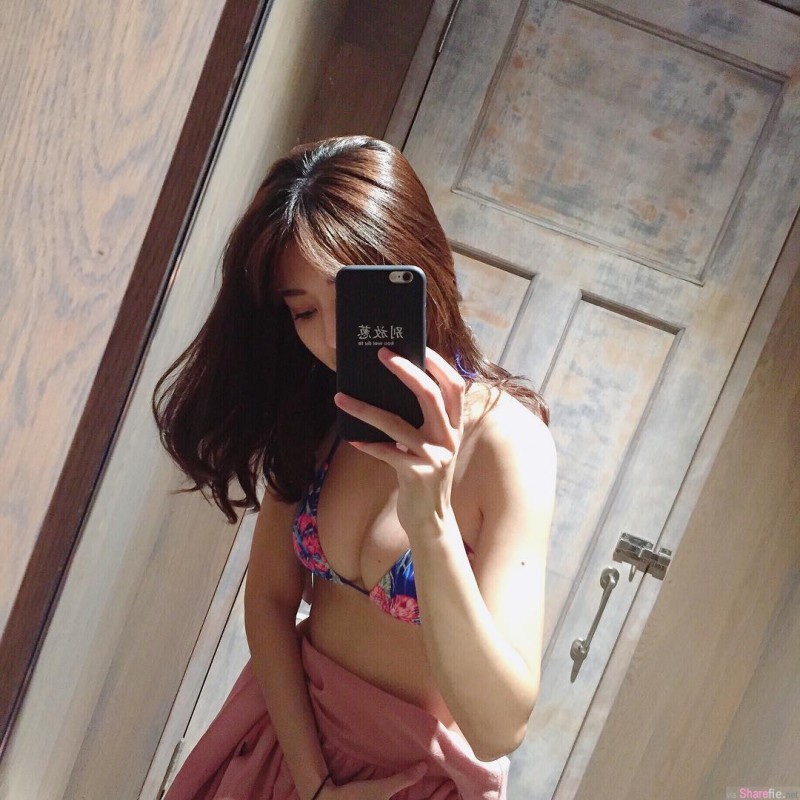 正妹空姐黄姵涵晒试穿比基尼照 性感火辣身材引发网友暴动