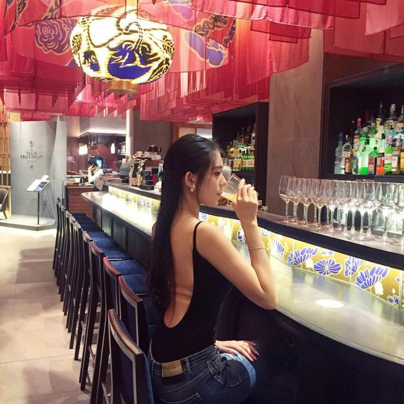 【GG扑克】微商正妹Candice Lim 泰国旅游“湿身”令人鼻血狂流