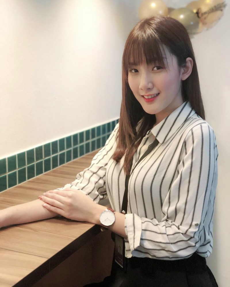 大马性感正妹JaQuee OL紧身照秀完美曲线令秒硬