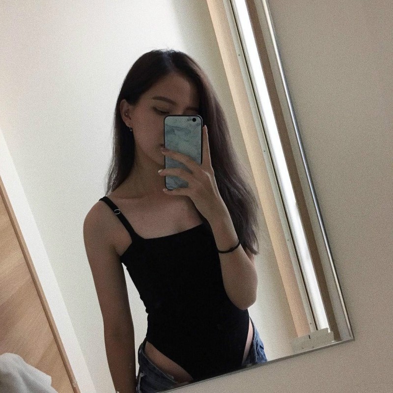 校园正妹tzuting 性感紧身衣美女令人想犯规