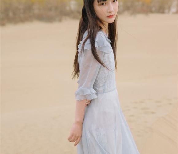 都会之极品佳人 塞工具走路play_芳华无穷如蜜甜