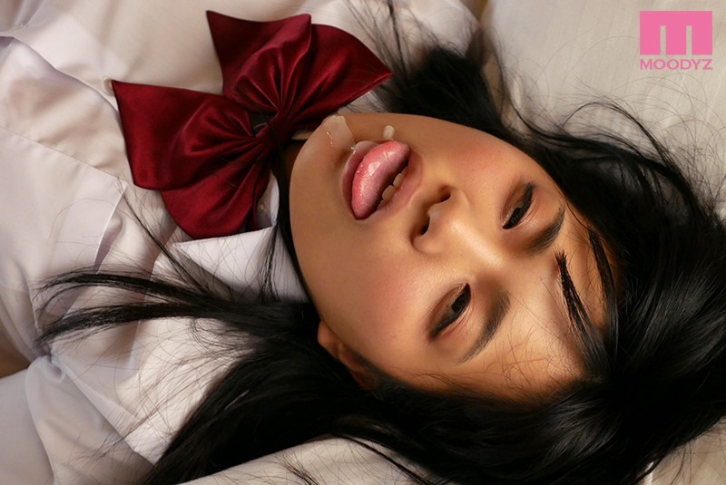 【GG扑克】MIAA-216：被催眠的根尾朱里张开双腿，要男方努力朝自己衝刺！