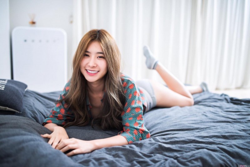 【GG扑克】女神级正妹蔡安琪 Angel 性感写真中空上阵令宅男流鼻血