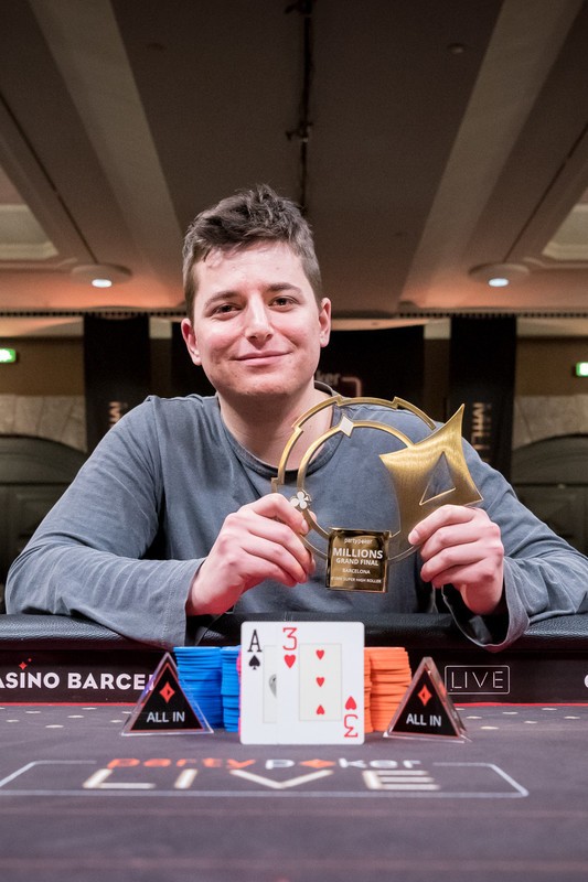 1547845907567768.jpg 【GG扑克】Jake Schindler:近期之内我没打算停止打牌。