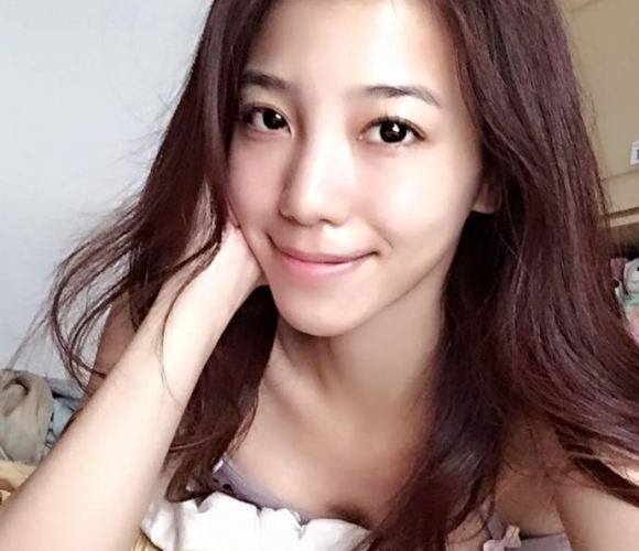 深夜我进了母亲房间 妈妈很久没和你弄啦_我想静静