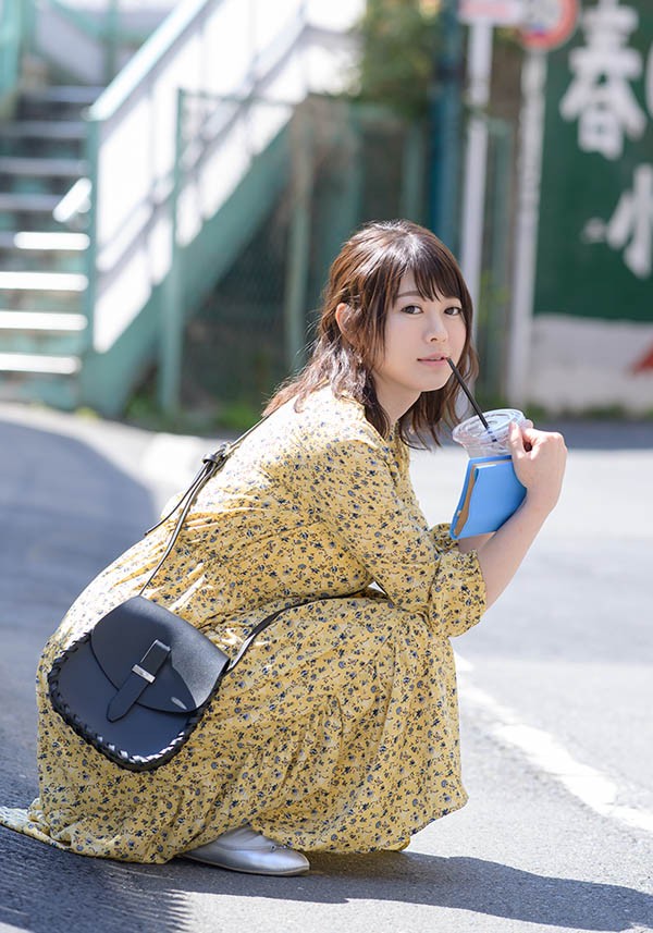 KMHR-066 :最认真的新人!文学美少女古贺まつな(古贺茉奈)看片学爱爱! 【GG扑克】KMHR-066 :最认真的新人!文学美少女古贺まつな(古贺茉奈)看片学爱爱!