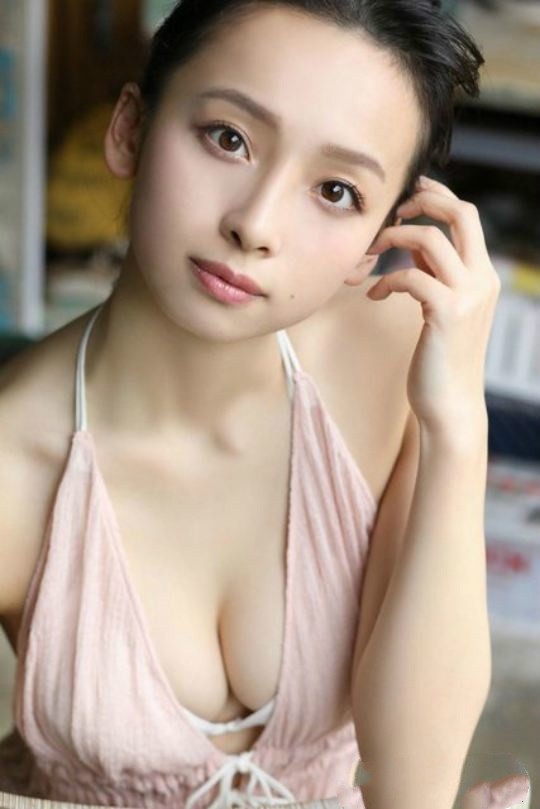 【GG扑克】华村飞鸟的清新,我们看了也倾心