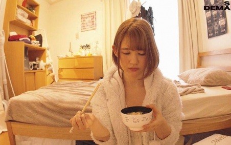 【GG扑克】混血真新人宫泽艾伦(宮澤エレン) 是个爱睡觉的小懒猫(KMHR-S011)
