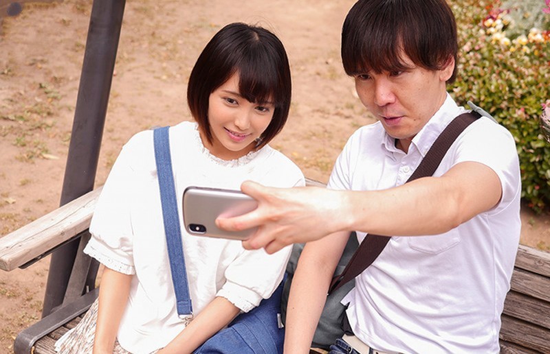 【GG扑克】SSNI-561:女友逢见梨花被扒光了上衣压在床上遭霸王硬上得逞!