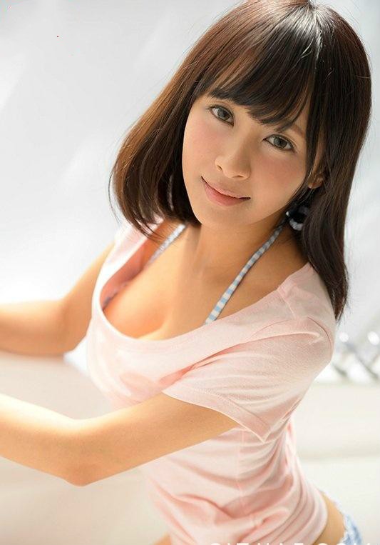 SSNI-462: 幼儿园制服萝莉,天然H罩杯逢见梨花(逢见リカ)出道! 【GG扑克】SSNI-462: 幼儿园制服萝莉,天然H罩杯逢见梨花(逢见リカ)出道!