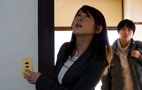 JUY-818: E奶偶像飞鸟りん最新番号,售楼小姐,巨乳人妻房仲用身体当售后服务! 【GG扑克】JUY-818: E奶偶像飞鸟りん最新番号,售楼小姐,巨乳人妻房仲用身体当售后服务!