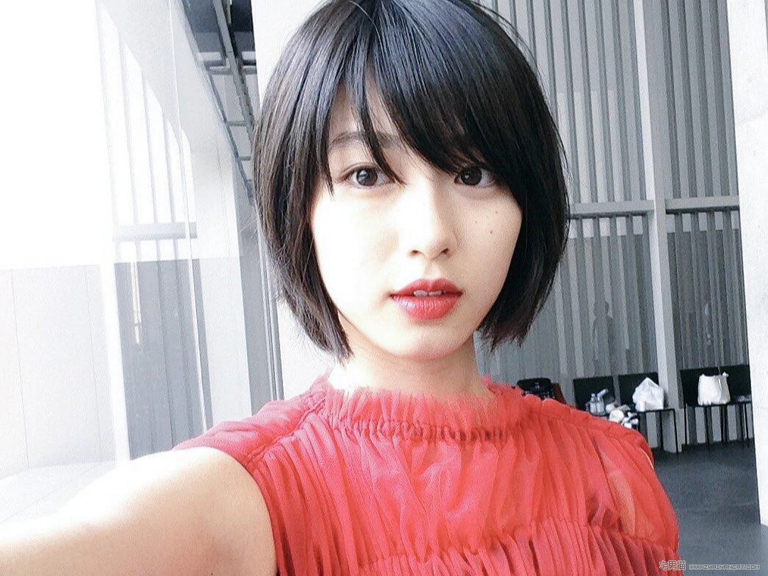 白石圣 充满透明感的美少女 清新养眼、灵气十足 (13P)
