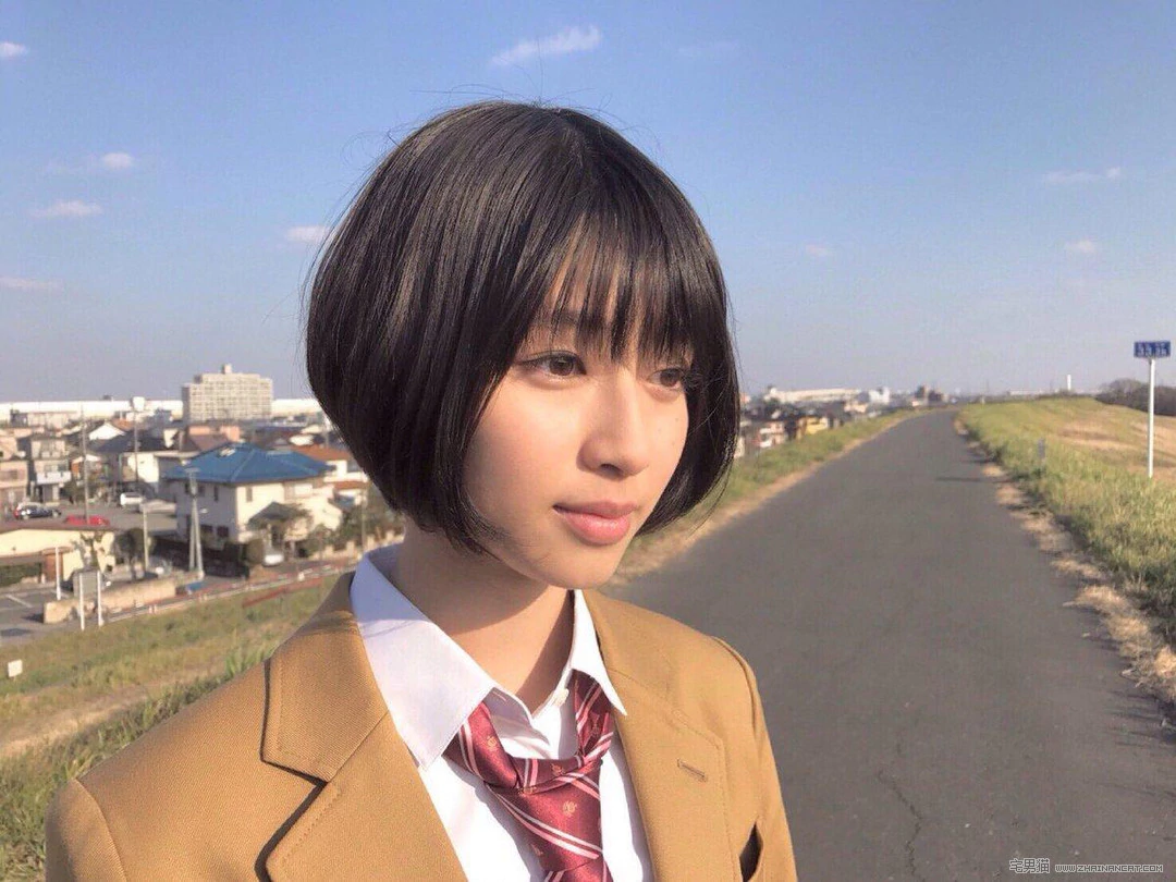 白石圣 充满透明感的美少女 清新养眼、灵气十足 (13P)