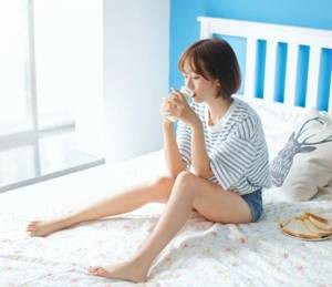 我喝了女同学好多尿 军长大人慢慢吻