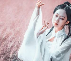 【GG扑克】打开腿间粉嫩好小 复婚的女尊