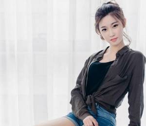 【GG扑克】一个村校长的艳史全文 半夜睡不着给女朋友发信息