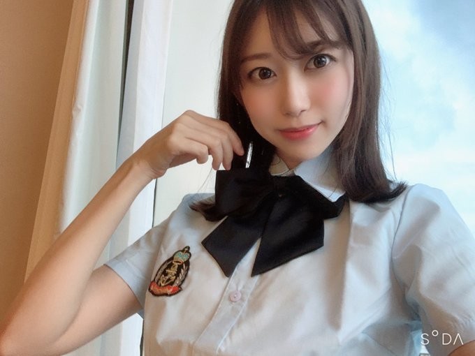 31岁冻龄美少女「黒川菫」水手服扮相零死角！