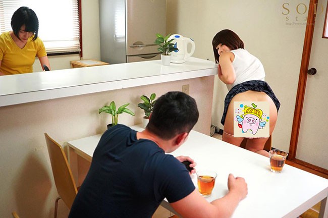 【GG扑克】STARS-044: 唯井真弘主动脱下内裤献出翘臀诱惑着我!