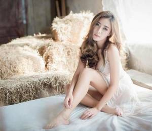 腹黑总裁的冷漠男妻 校花初体验小雪