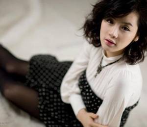 【GG扑克】男朋友钻到我睡衣里面 热难受帮帮我