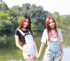 【GG扑克】总裁那个太大放不进 外甥在我家日了我