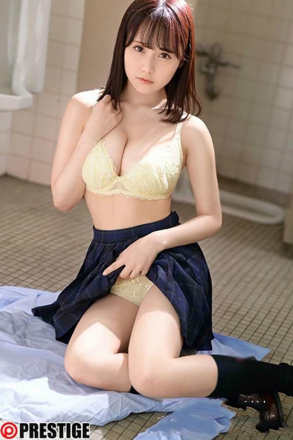 【GG扑克】ABP-966:第一人称的视角,看着女神永濑未萌帮自己漱屌!