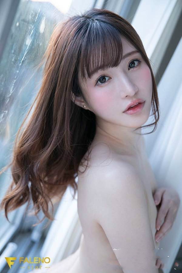 【GG扑克】FLNS-056:偶像美少女天使萌自拍做爱的画面,4P的乱交演出!