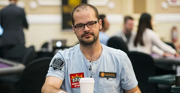 Matt Stout指控三条WSOP金手链得主Upeshka De Silva多账号作弊！