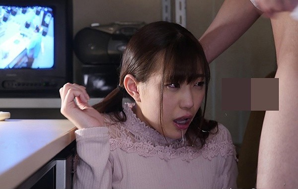 【GG扑克】MIAA-079 :美女店员美谷朱里变成店长发泄欲望的性工具!