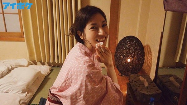 【GG扑克】禁断的性爱!美人女教师「枫カレン」与学生幽会「温泉旅馆打炮」远离尘嚣!