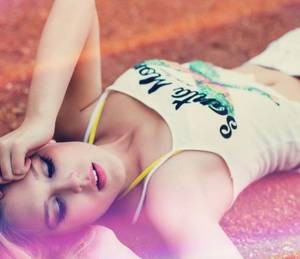 【GG扑克】她的热情迎合让他的冲撞加快 今天晚上是你的了