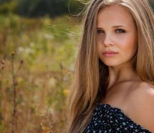 女孩爱上已婚女人的gl小说 啊不可以这样放开我救命啊