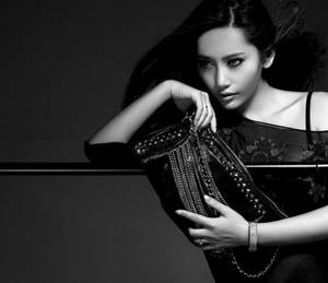 妈妈蜜豆痒 老板加油再深点