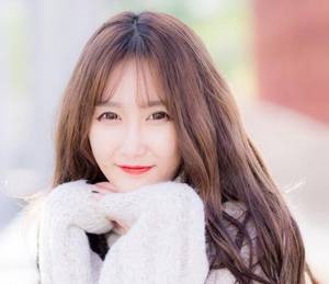 【GG扑克】跟大叔在一起的感觉 小四眼在女友耳边说了什么