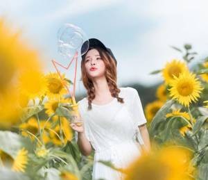 小区美妇被老头玩 总裁慢点这是卫生间