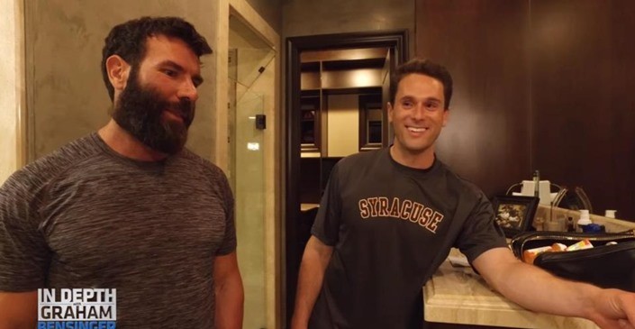 Dan Bilzerian：我的钱全靠打牌赢来的