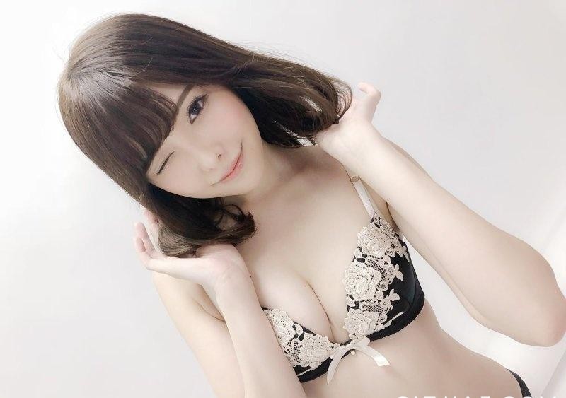 SSNI-476 ：AV界最顶尖的偶像女优桥本有菜手脚完全固定脖子套上刑具 变身成犯妇戚秦氏！