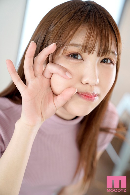 【GG扑克】泳装比赛冠军!F奶长身超美脚!不当主播的朝日奈かれん、预约发片机器初体验! … …