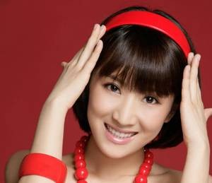 【GG扑克】好难受求求你救我 大手探入紧密的