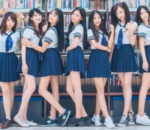 每天含着巨龙起床 攻每次都在受体内小便